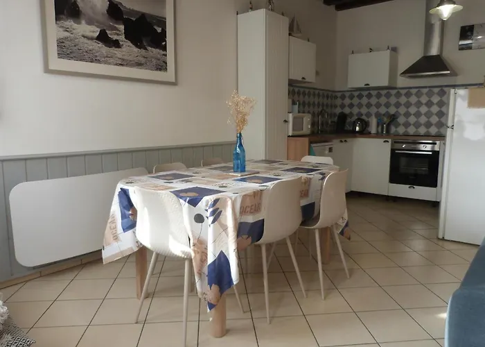 Maison Atypique Pecheur Dieppe 6 Personnes Et Bebe Proche Bord De Mer